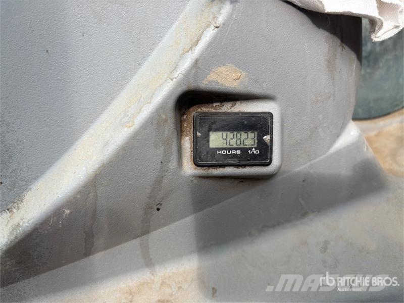 Kobelco SK300LC-11 Tracked Excavator Bageri guseničari