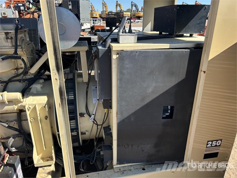 Kohler 250RZD 255 kW Skid-Mounted Generator Set Dizelski agregati