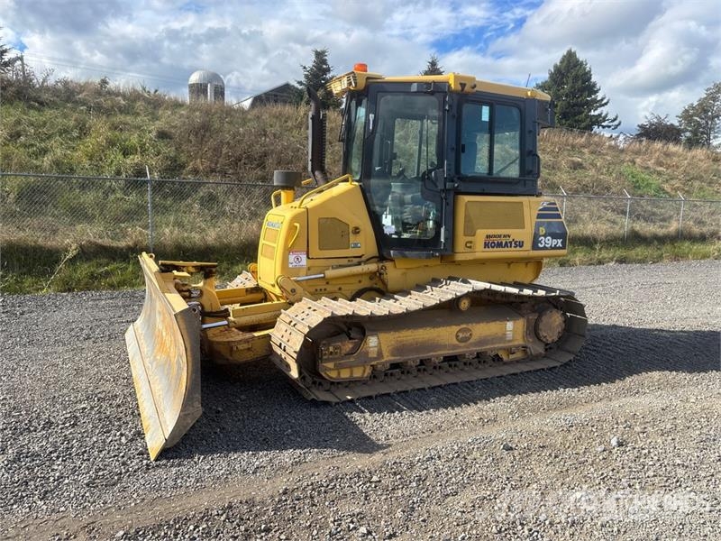 Komatsu D39PX-22 ブルドーザー