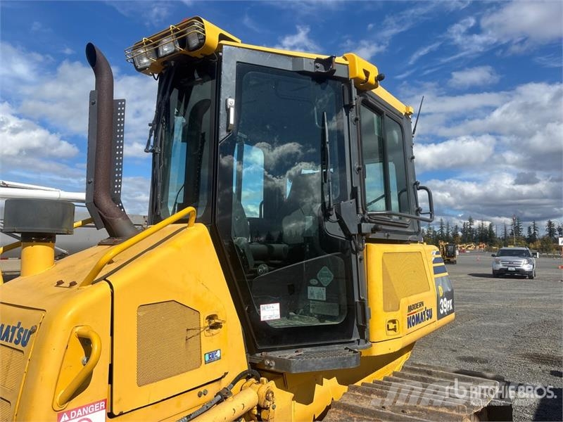Komatsu D39PX-22 ブルドーザー