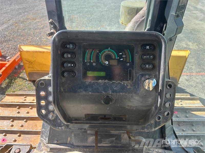 Komatsu D39PX-22 ブルドーザー