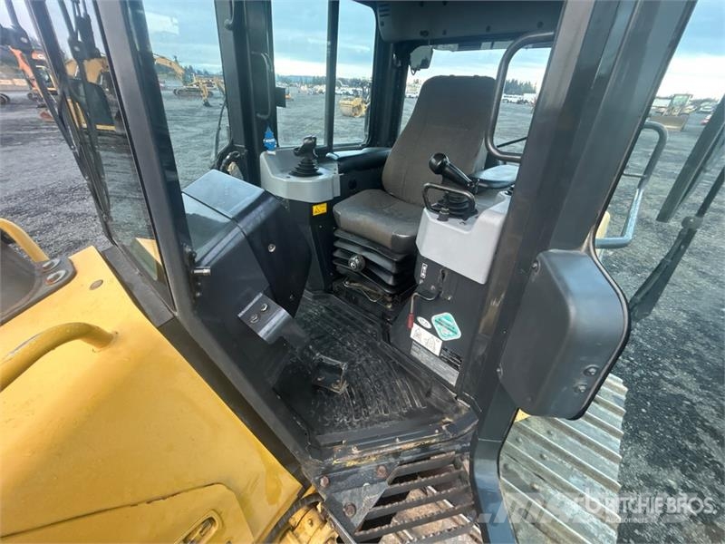 Komatsu D39PX-22 Bulldozer
