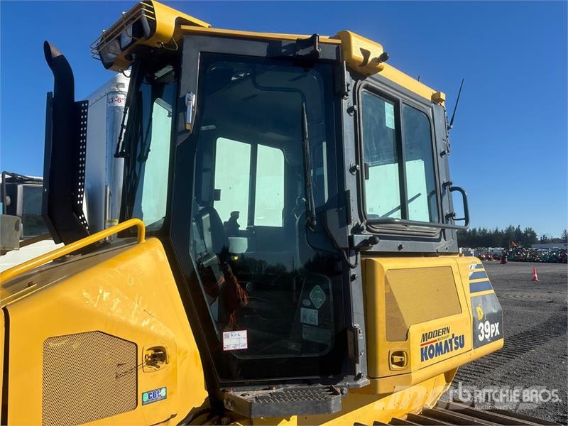 Komatsu D39PX-22 Bulldozer