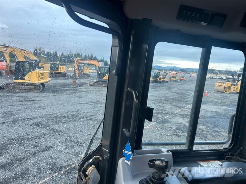 Komatsu D39PX-22 Bulldozer