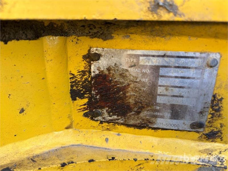 Komatsu D51PXi-24 Crawler Dozer Pásové dozéry
