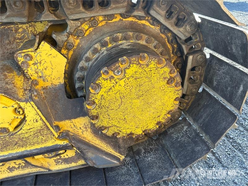 Komatsu D51PXi-24 Crawler Dozer Pásové dozéry