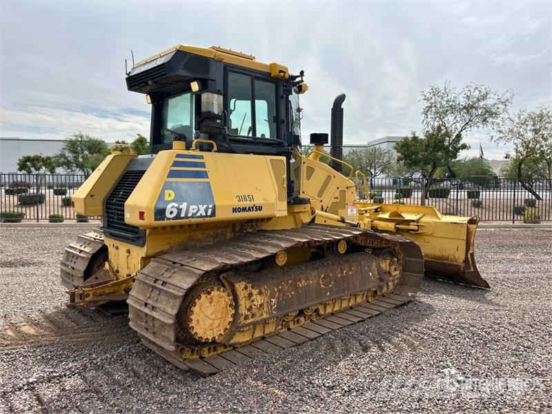 Komatsu D61PX Гусеничные бульдозеры
