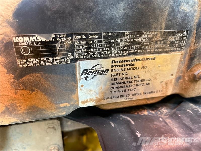 Komatsu D61PX Гусеничные бульдозеры