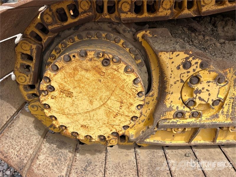 Komatsu D61PX Гусеничные бульдозеры