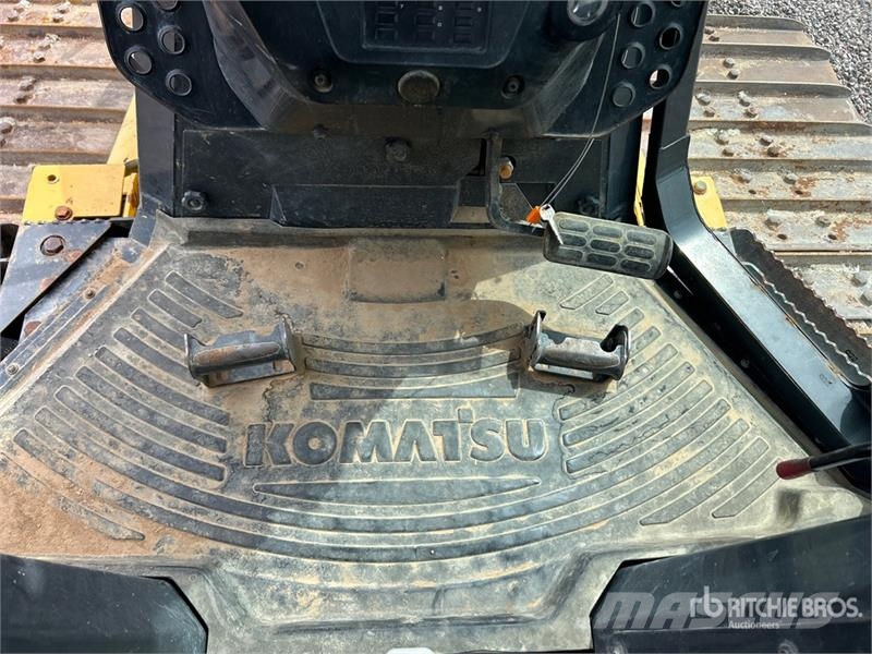 Komatsu D61PX Гусеничные бульдозеры
