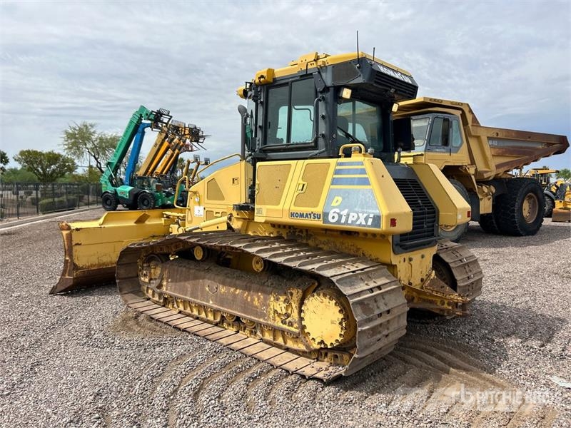 Komatsu D61PX Гусеничные бульдозеры