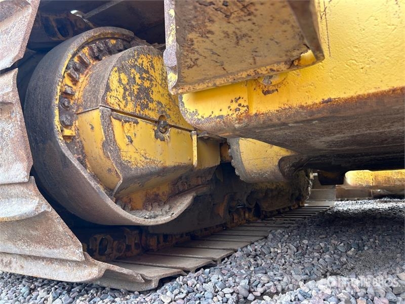 Komatsu D61PX Гусеничные бульдозеры