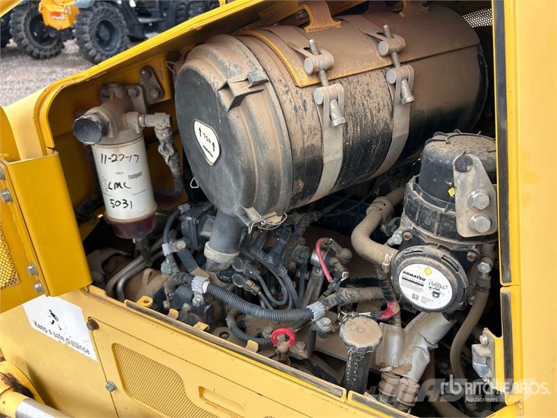 Komatsu D61PXI-23 Crawler Dozer 履帶推土機