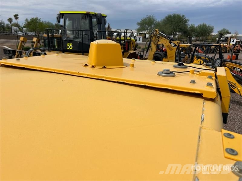 Komatsu D61PXI-23 Crawler Dozer 履帶推土機