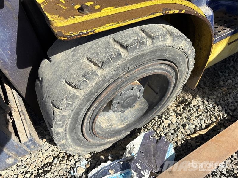 Komatsu FG30C-12 6000 lb Forklift Empilhadores - Outros