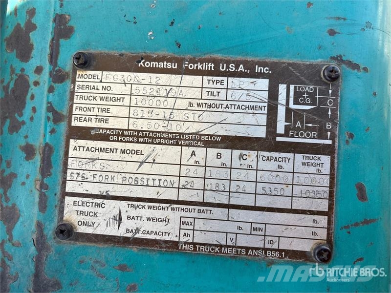 Komatsu FG30C-12 6000 lb Forklift Empilhadores - Outros