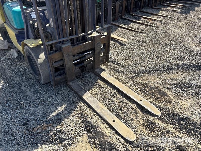 Komatsu FG30C-12 6000 lb Forklift Empilhadores - Outros