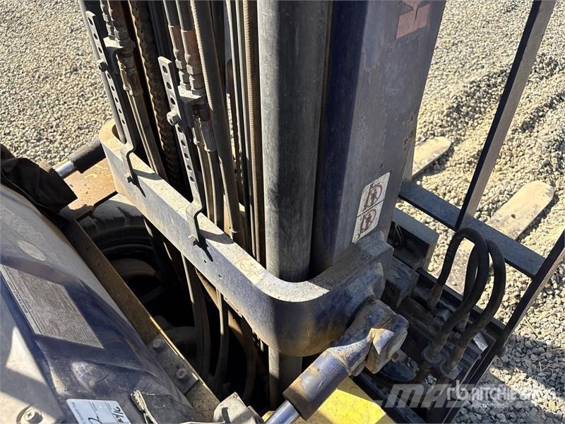 Komatsu FG30C-12 6000 lb Forklift Empilhadores - Outros