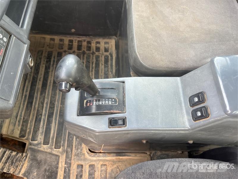 Komatsu HM300-2 Articulated Dump Truck Zglobni damperi