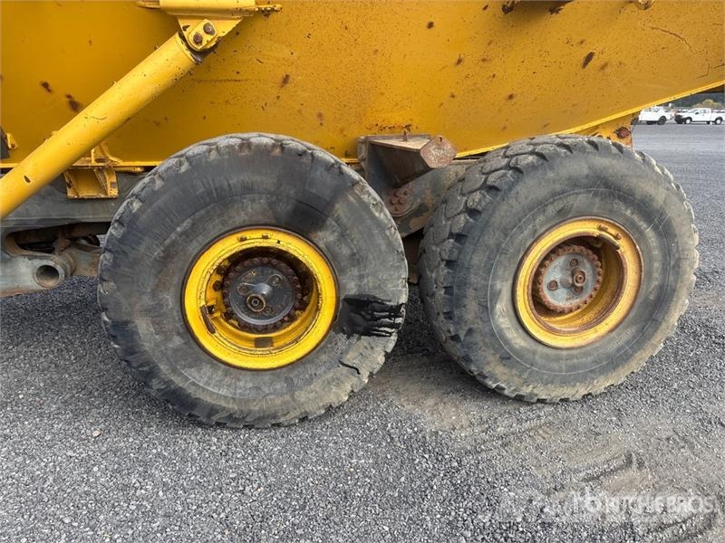Komatsu HM300-2 Articulated Dump Truck Zglobni damperi