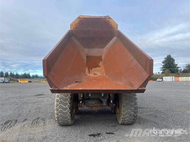 Komatsu HM300-2 Articulated Dump Truck Zglobni damperi