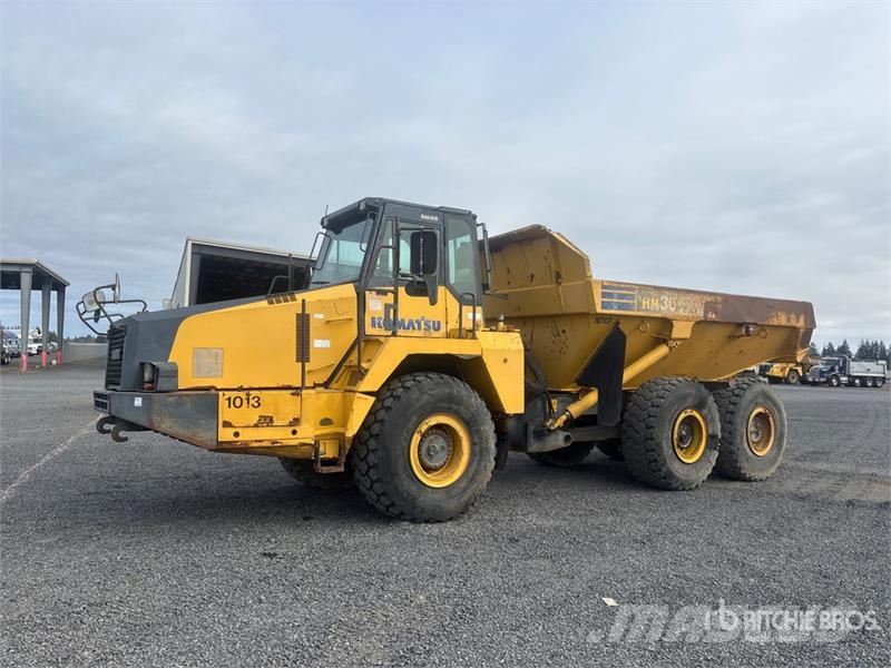 Komatsu HM300-2 Articulated Dump Truck Zglobni damperi