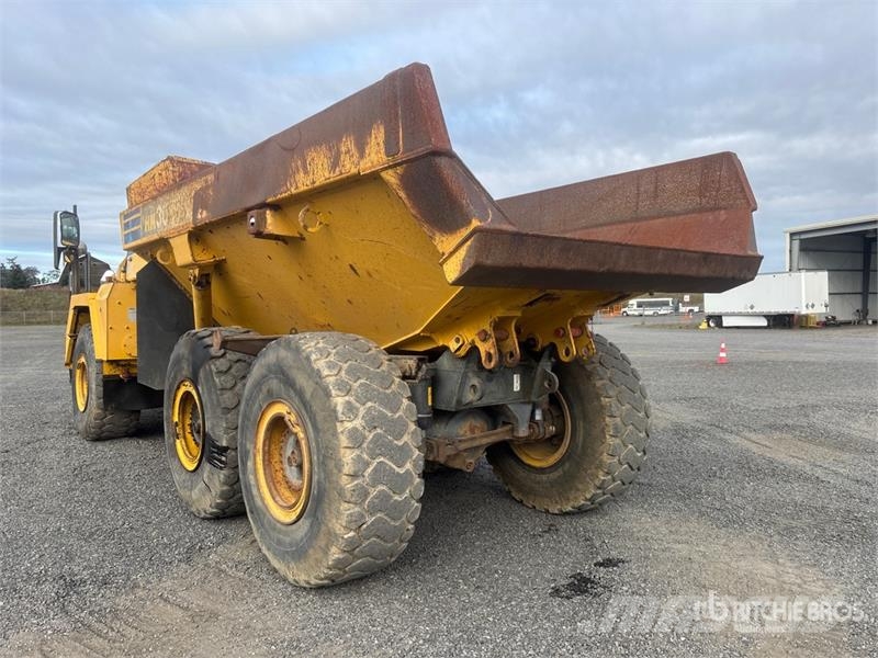 Komatsu HM300-2 Articulated Dump Truck Zglobni damperi