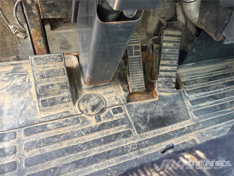 Komatsu HM300-2 Articulated Dump Truck Zglobni damperi