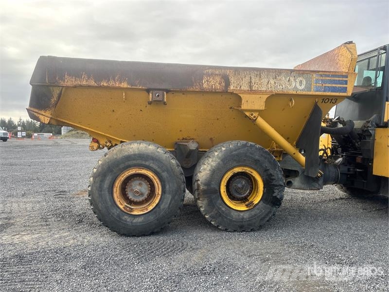 Komatsu HM300-2 Articulated Dump Truck Zglobni damperi