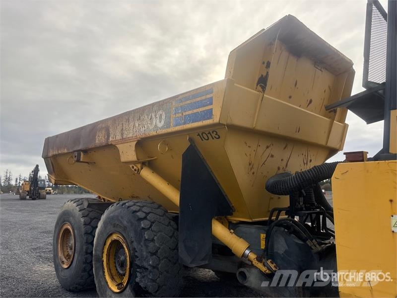 Komatsu HM300-2 Articulated Dump Truck Zglobni damperi