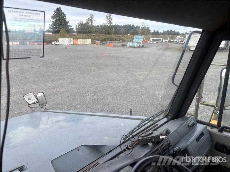Komatsu HM300-2 Articulated Dump Truck Zglobni damperi