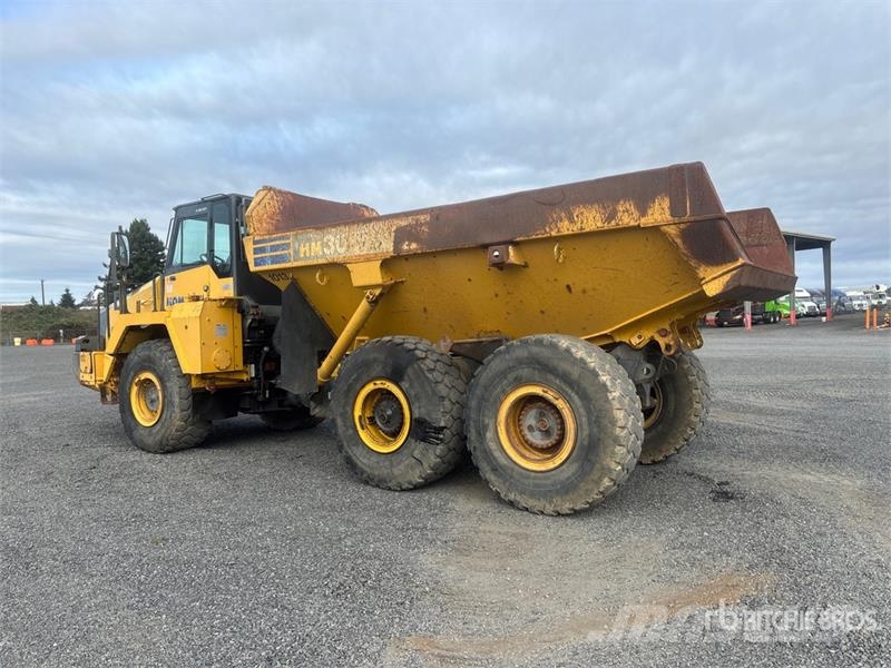 Komatsu HM300-2 Articulated Dump Truck Zglobni damperi