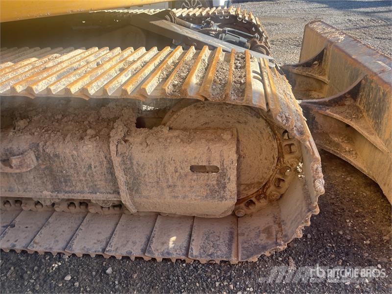 Komatsu PC138USLC-10 Tracked Excavator Paletli ekskavatörler