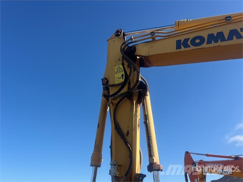 Komatsu PC138USLC-10 Tracked Excavator Paletli ekskavatörler