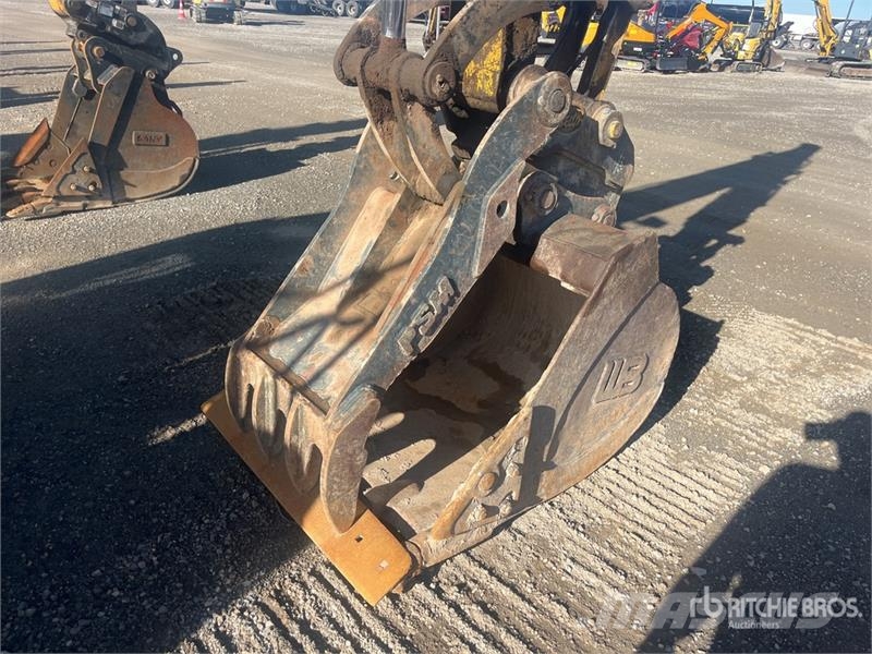 Komatsu PC138USLC-10 Tracked Excavator Paletli ekskavatörler