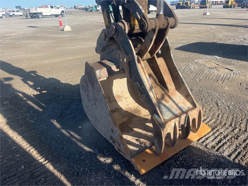 Komatsu PC138USLC-10 Tracked Excavator Paletli ekskavatörler