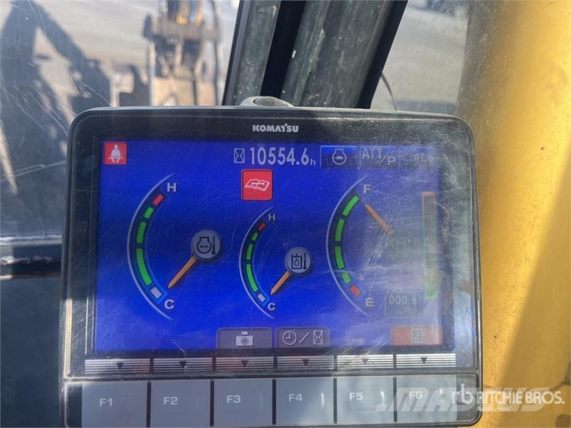 Komatsu PC138USLC-10 Tracked Excavator Paletli ekskavatörler