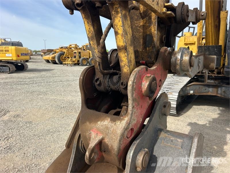Komatsu PC170LC-10 Tracked Excavator Crawler excavators