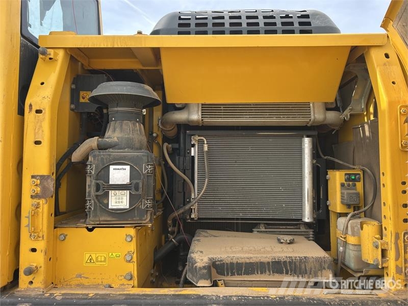 Komatsu PC170LC-10 Tracked Excavator Crawler excavators