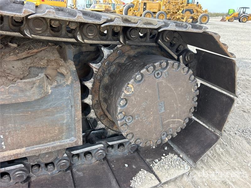 Komatsu PC170LC-10 Tracked Excavator Crawler excavators