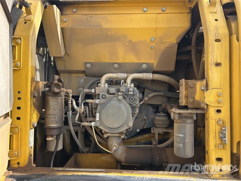 Komatsu PC170LC-10 Tracked Excavator Crawler excavators