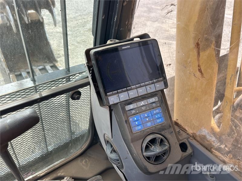Komatsu PC170LC-10 Tracked Excavator Crawler excavators