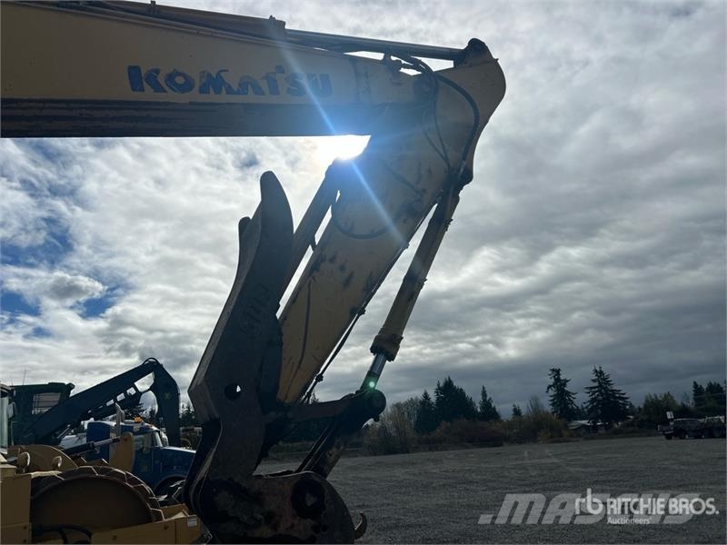 Komatsu PC200-LC-7 Tracked Excavator Pásová rýpadla