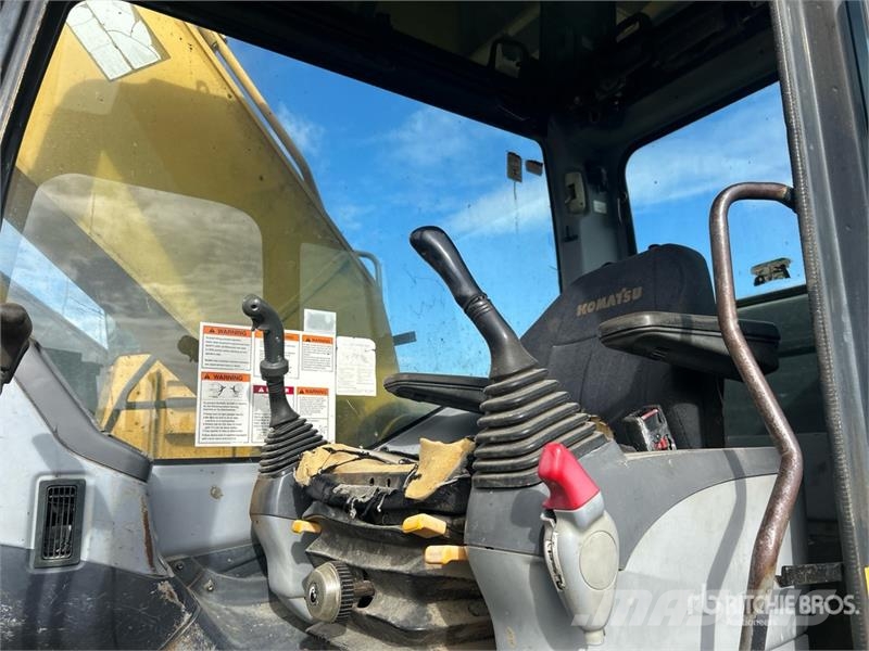 Komatsu PC200-LC-7 Tracked Excavator Pásová rýpadla