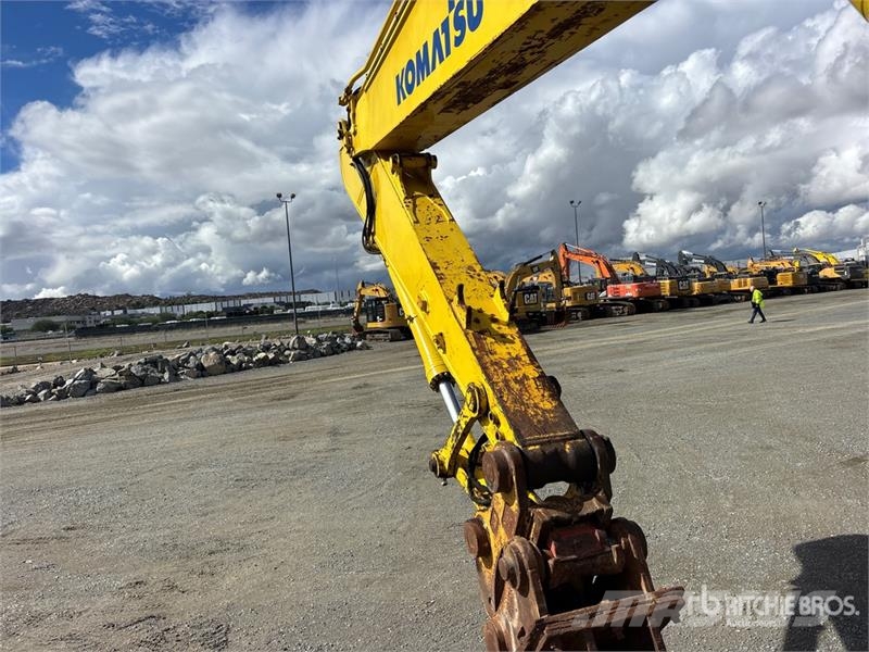 Komatsu PC200LC-7 Tracked Excavator Pásová rýpadla