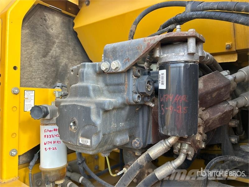 Komatsu PC200LC Tracked Excavator Crawler excavators