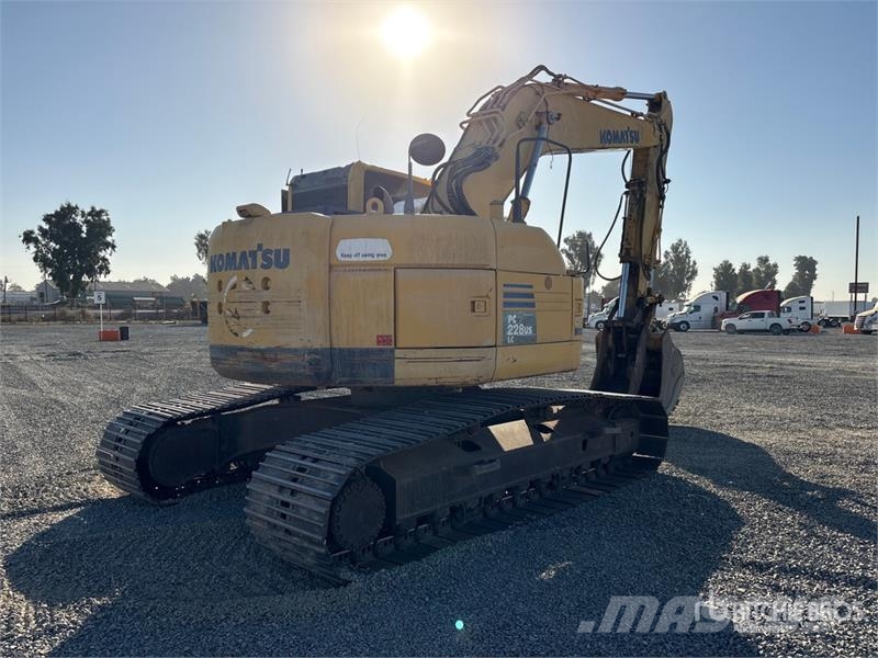 Komatsu PC228USLC-8 Tracked Excavator Lánctalpas kotrók