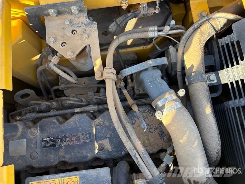 Komatsu PC228USLC-8 Tracked Excavator Lánctalpas kotrók