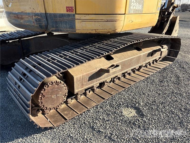 Komatsu PC228USLC-8 Tracked Excavator Lánctalpas kotrók