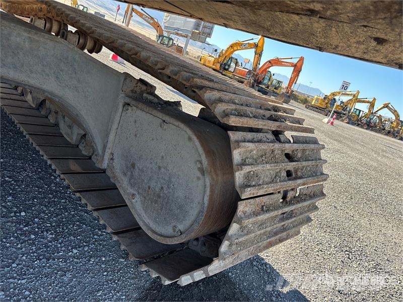 Komatsu PC300LC Tracked Excavator Paletli ekskavatörler